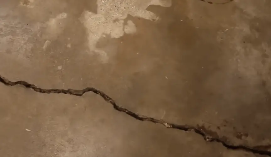 How to repair and fill wider cracks i.e. cracks wider than three quarter of an inch. 